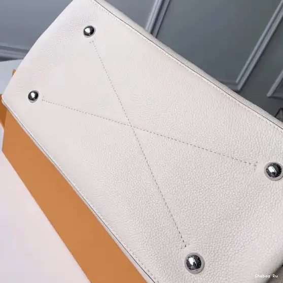 VUITTON CARMEL LOUIS 0628